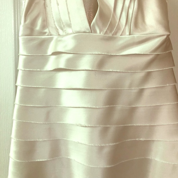 Dress - Picture 1 of 3